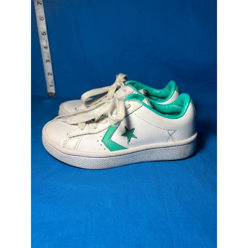 Kids Converse All Star OG OX White Green One Star Youth Size 10.5